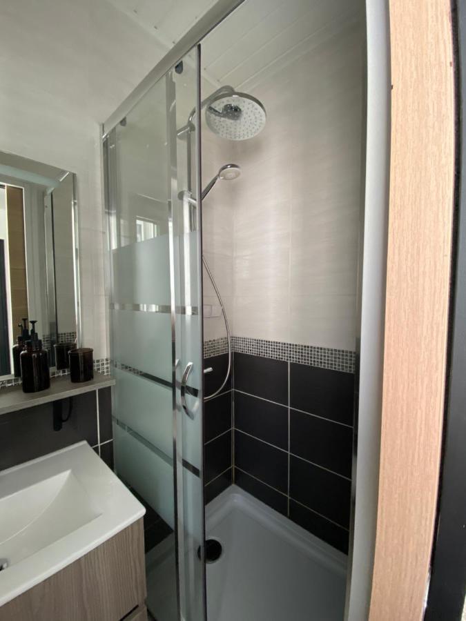 Le Chanzy Proche Des Thermes Et De La Gare Rochefort  Luaran gambar